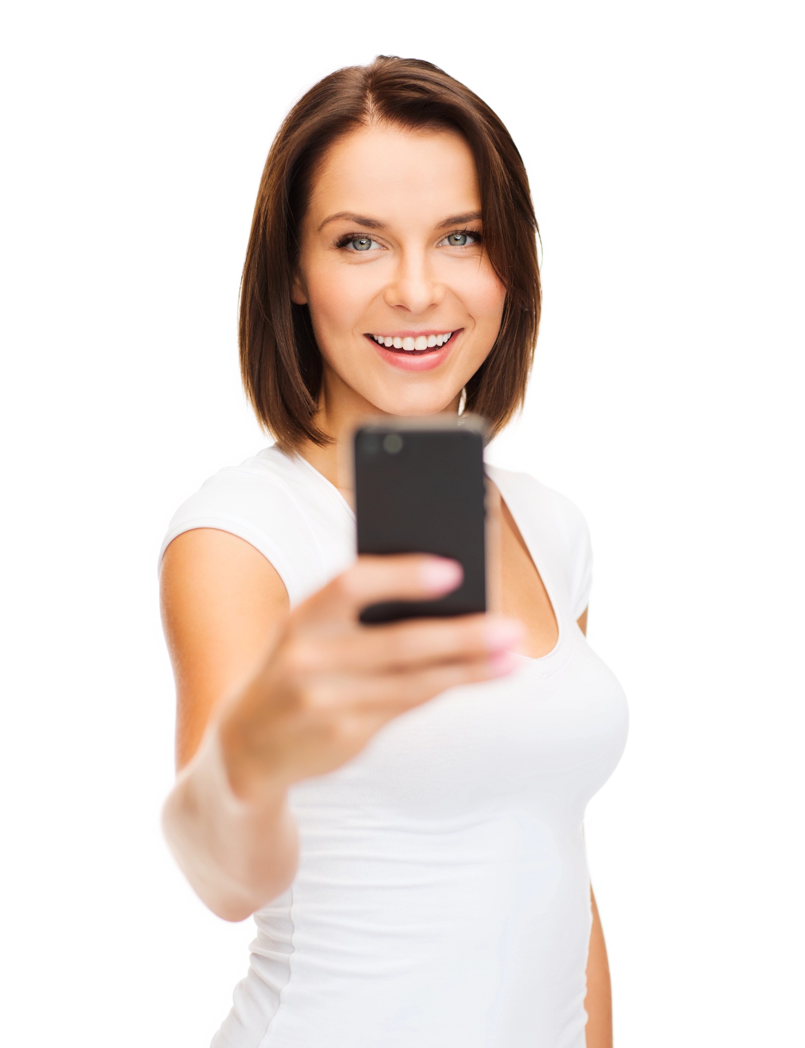 Freundliche Mitarbeiterin mit Smartphone
